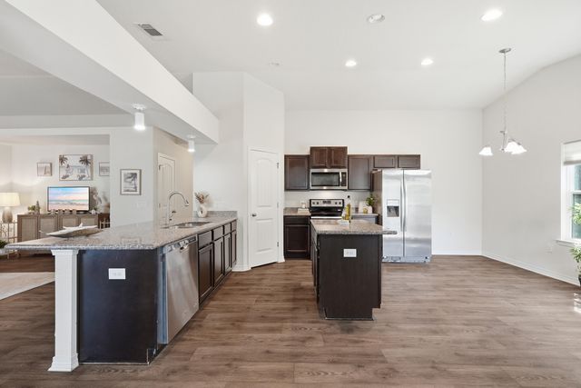 8425 Sevilla Street, Navarre, FL 32566