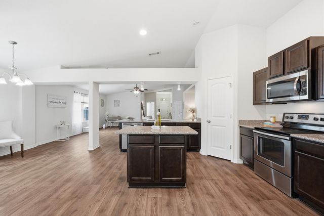 8425 Sevilla Street, Navarre, FL 32566