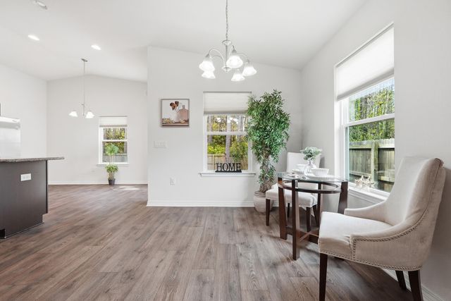 8425 Sevilla Street, Navarre, FL 32566