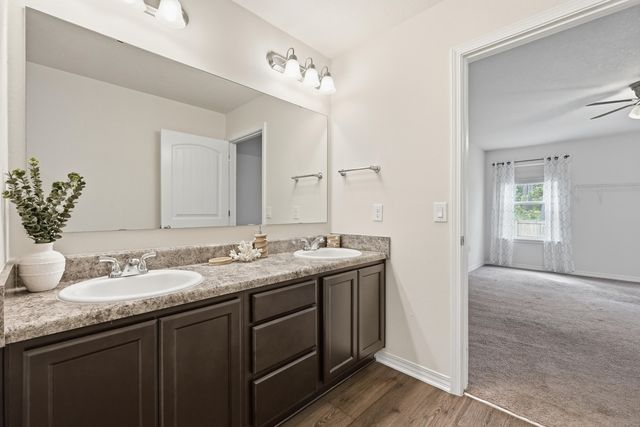 8425 Sevilla Street, Navarre, FL 32566