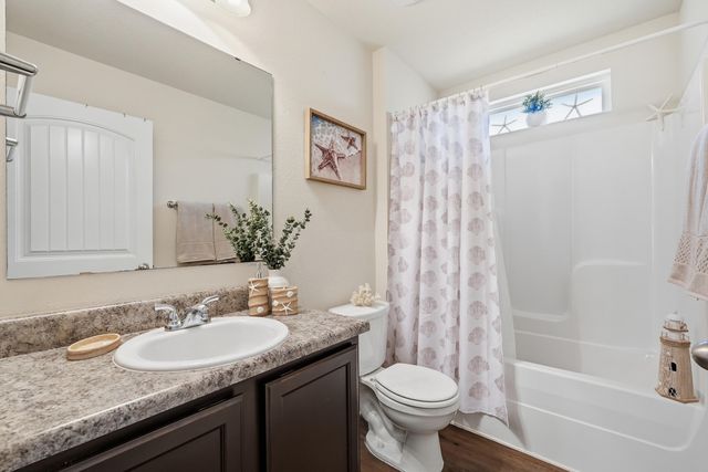 8425 Sevilla Street, Navarre, FL 32566