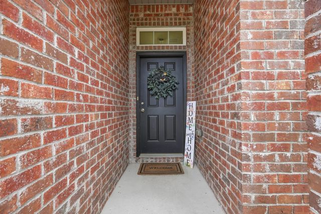 8425 Sevilla Street, Navarre, FL 32566