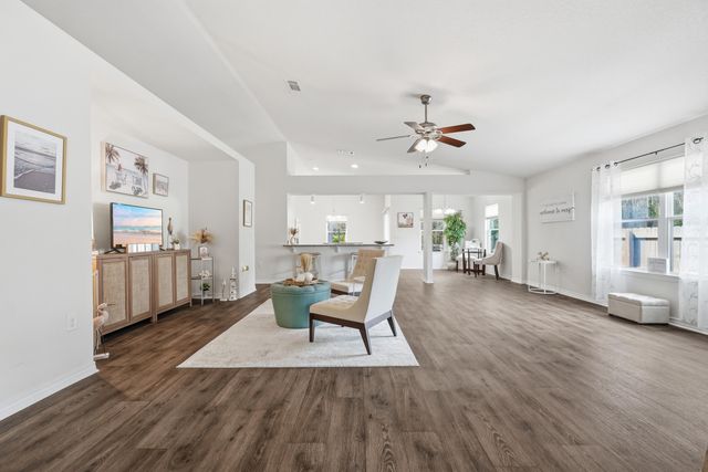 8425 Sevilla Street, Navarre, FL 32566