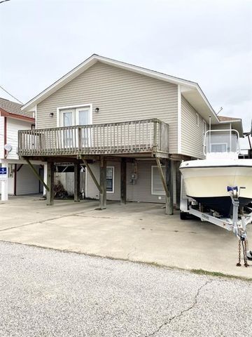 318 Marine Way, Freeport, TX 77541
