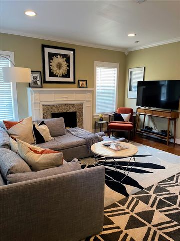 2106 Colquitt Street, Houston, TX 77098