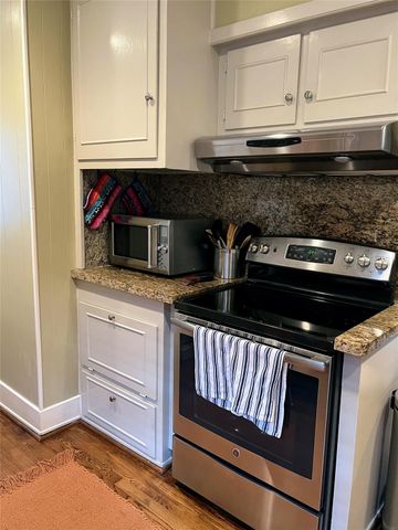 2106 Colquitt Street, Houston, TX 77098