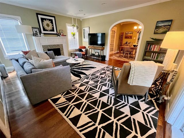 2106 Colquitt Street, Houston, TX 77098