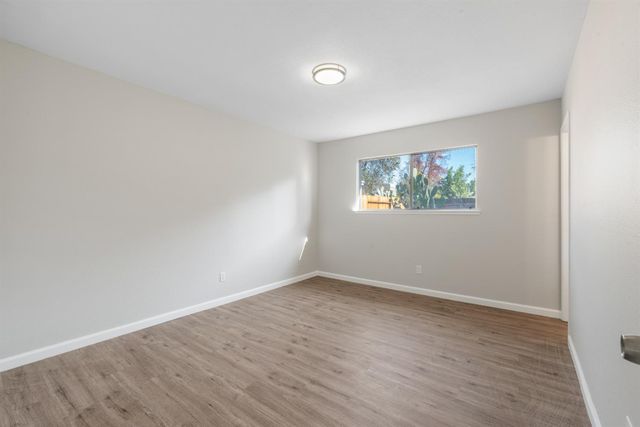 3238 Sacramento Dr, Merced, CA 95348