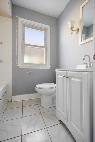 12338 S Elizabeth Street, Calumet Park, IL 60827