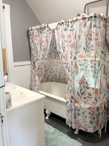 79 Edson St, Brockton, MA 02302