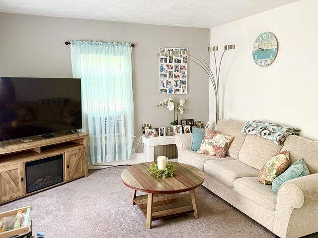 79 Edson St, Brockton, MA 02302