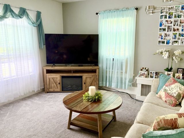 79 Edson St, Brockton, MA 02302