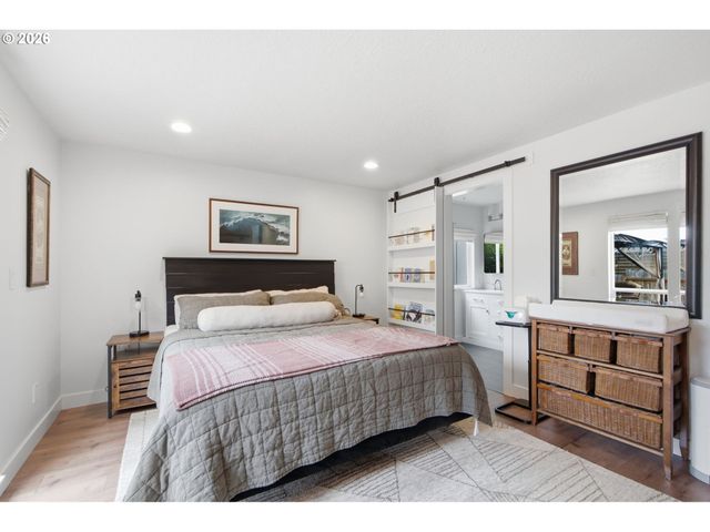 7340 Sw MALLARD Ct, Portland, OR 97223