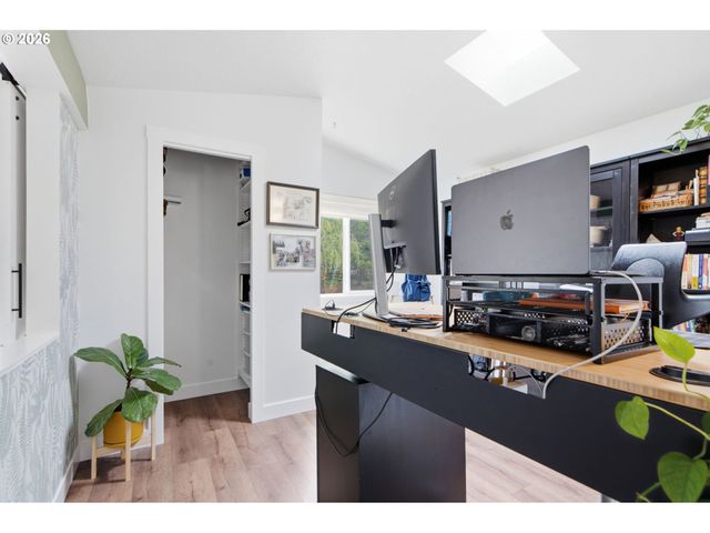 7340 Sw MALLARD Ct, Portland, OR 97223