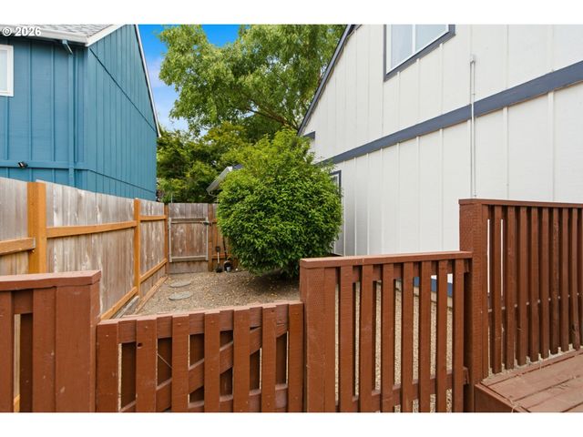 7340 Sw MALLARD Ct, Portland, OR 97223