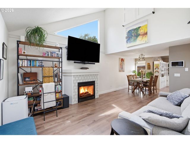 7340 Sw MALLARD Ct, Portland, OR 97223