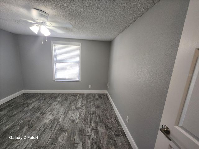 1400 STRAWBERRY PLACE 32, Plant City, FL 33563