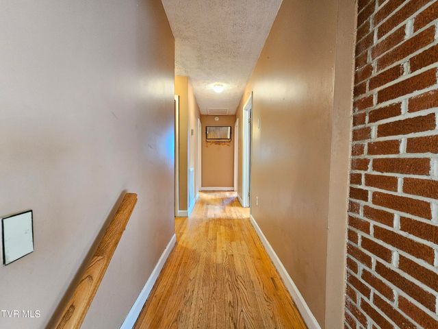 349 Belmont Drive, Bristol, TN 37620