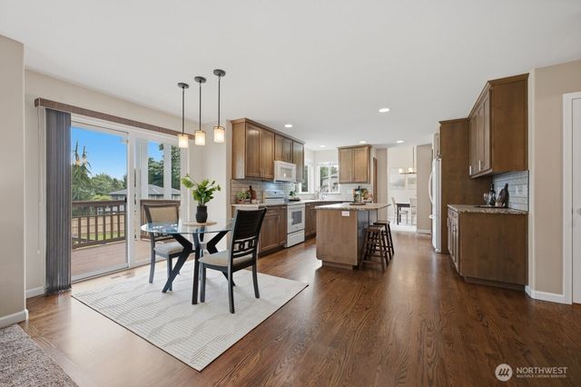 2215 122nd Drive SE, Lake Stevens, WA 98258