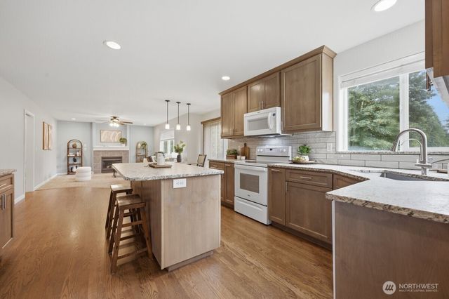 2215 122nd Drive SE, Lake Stevens, WA 98258