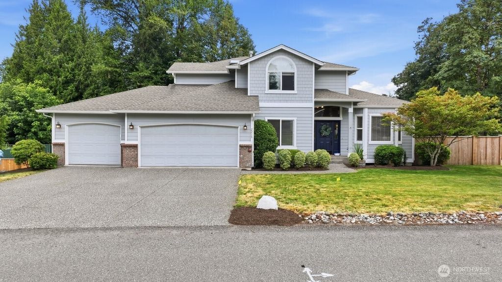 2215 122nd Drive SE, Lake Stevens, WA 98258