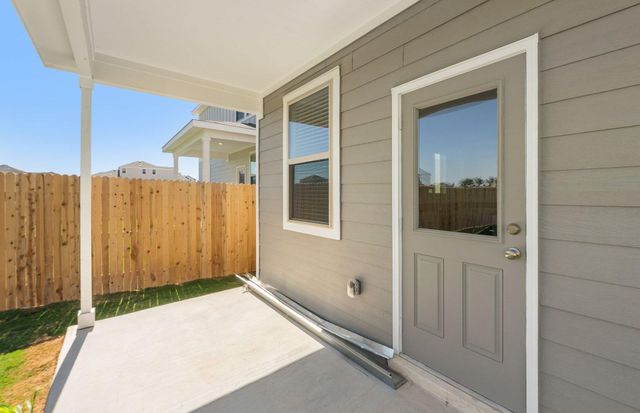 140 Green Berets BND, Jarrell, TX 76537