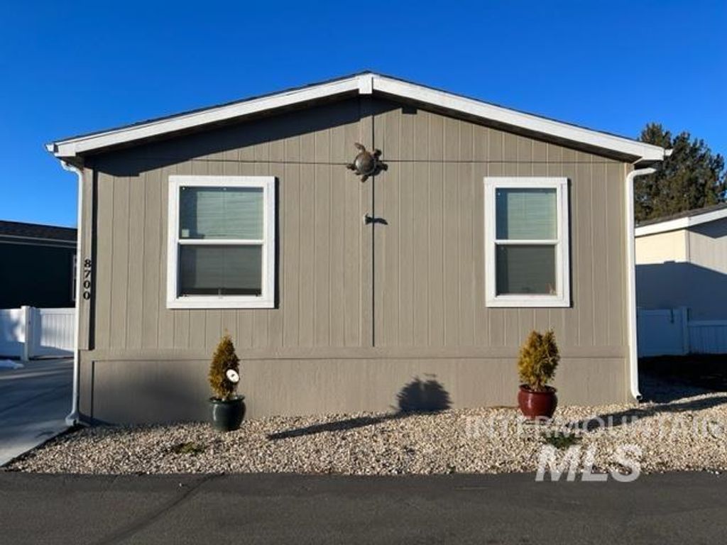 8700 W Antelope Lane, Boise, ID 83704