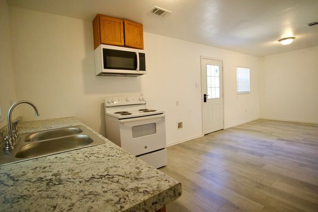 14192 Campfire Circle, Log Cabin, TX 75148