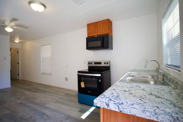 14192 Campfire Circle, Log Cabin, TX 75148