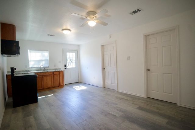 14192 Campfire Circle, Log Cabin, TX 75148