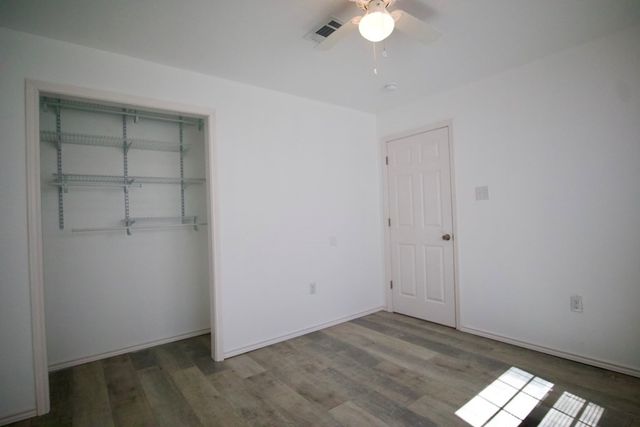 14192 Campfire Circle, Log Cabin, TX 75148