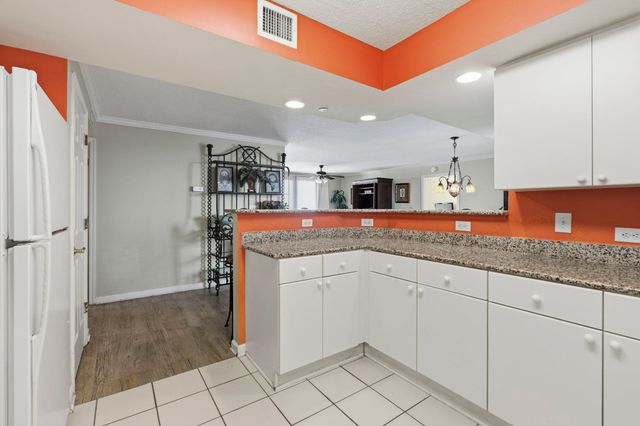 8560 Queensway Blvd Apt 1210, Myrtle Beach, SC 29572