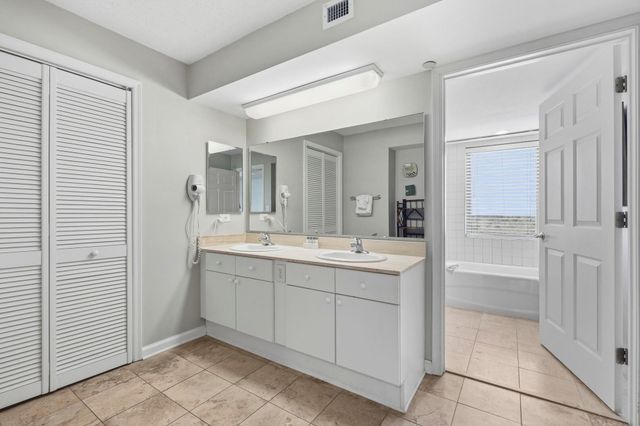 8560 Queensway Blvd Apt 1210, Myrtle Beach, SC 29572