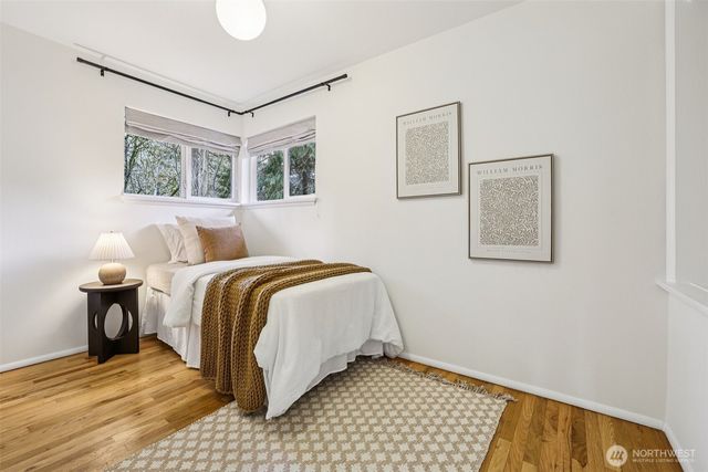 18007 49th Place NE, Lake Forest Park, WA 98155