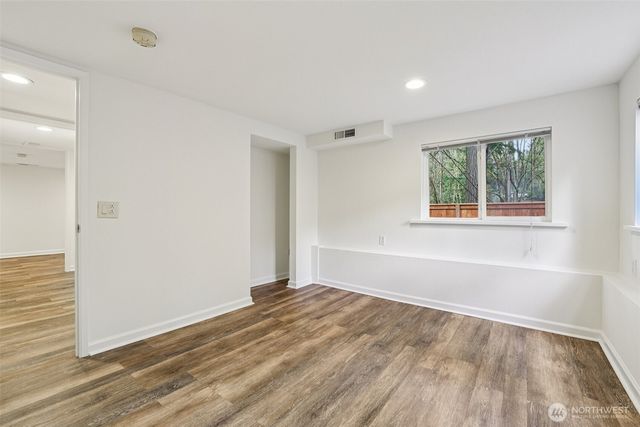 18007 49th Place NE, Lake Forest Park, WA 98155