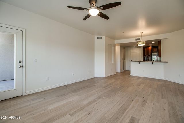 5450 E Deer Valley Drive Unit 3012, Phoenix, AZ 85054