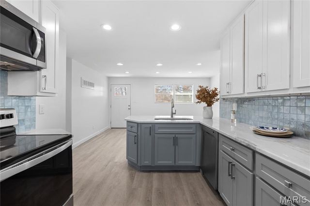 2913 Glade Avenue, St Louis, MO 63136