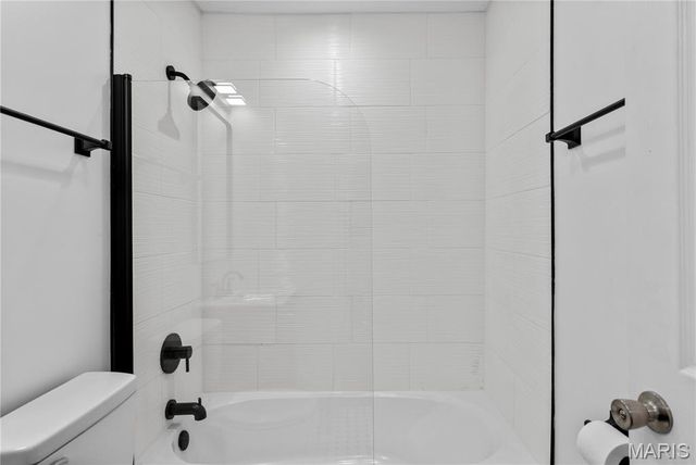 2913 Glade Avenue, St Louis, MO 63136