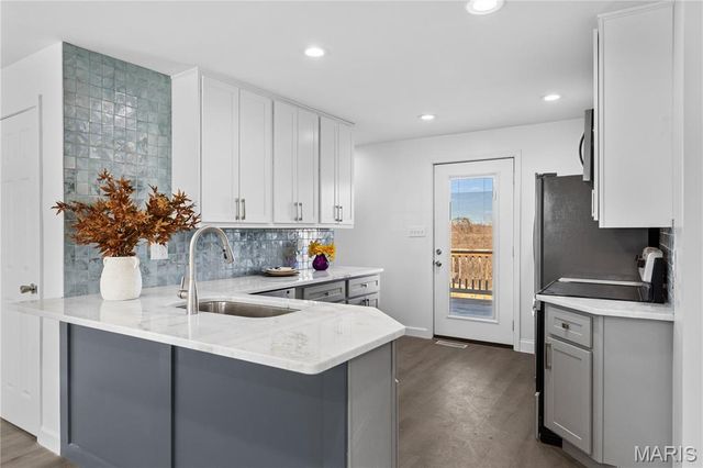 2913 Glade Avenue, St Louis, MO 63136