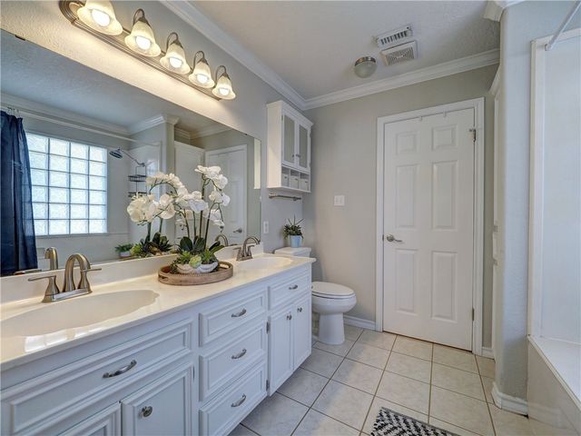 15306 Yardarm Ct, Corpus Christi, TX 78418