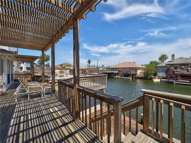 15306 Yardarm Ct, Corpus Christi, TX 78418