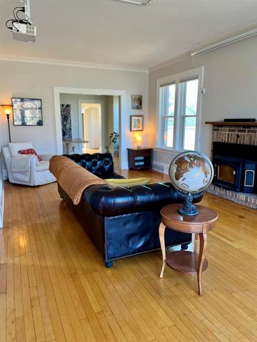 721 WASHINGTON AVENUE, Oshkosh, WI 54901