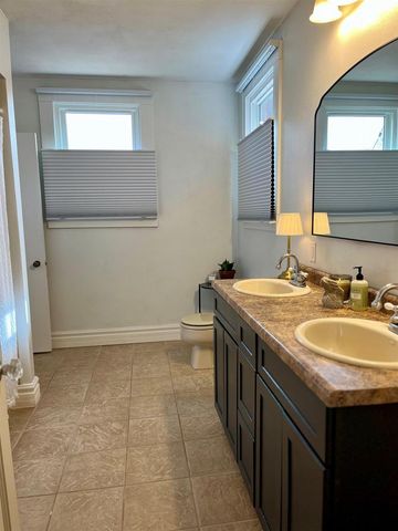 721 WASHINGTON AVENUE, Oshkosh, WI 54901