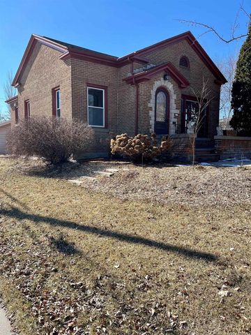 721 WASHINGTON AVENUE, Oshkosh, WI 54901