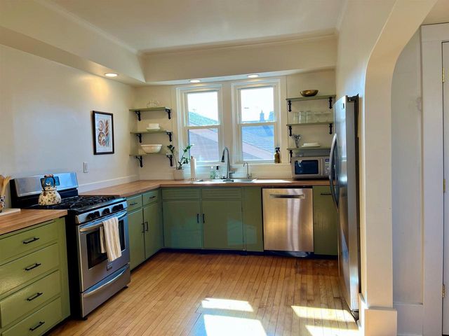 721 WASHINGTON AVENUE, Oshkosh, WI 54901