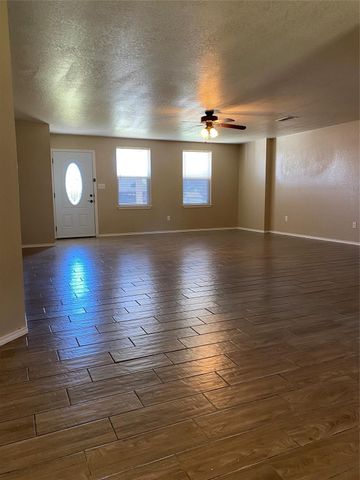 4404 Bobbie Ann Drive, Granbury, TX 76049