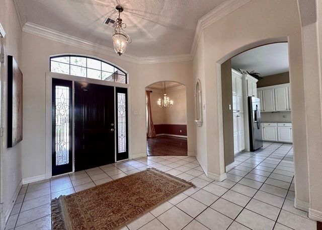 85 Rosewood Street, Lake Jackson, TX 77566