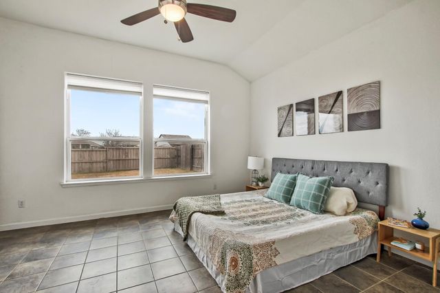 133 James Rose LN, Bastrop, TX 78602