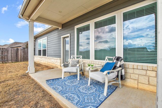 133 James Rose LN, Bastrop, TX 78602