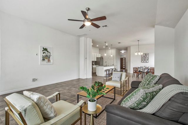 133 James Rose LN, Bastrop, TX 78602